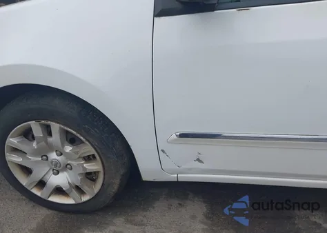 2011 Nissan Sentra 2.0S z USA, uszkodzony, nr VIN 3N1AB6AP6BL693937